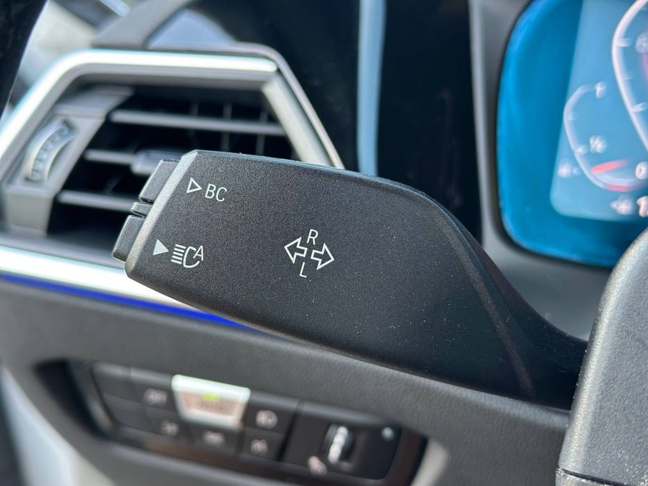 BMW G20 330 2021