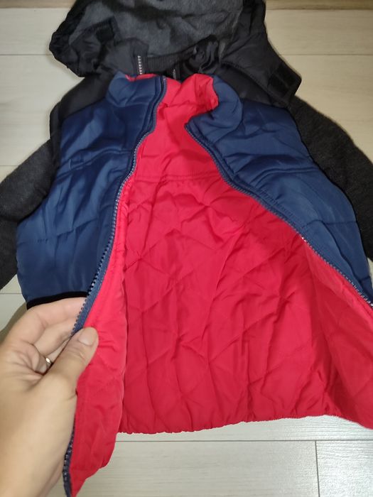 Продам теплу куртку та жилет на хлопчика