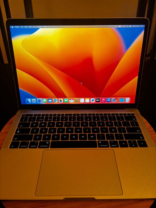 MacBook Pro 13” 2017 | i5 | 8GB | 256GB SSD