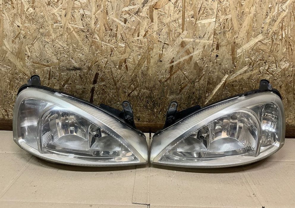 Reflektor przedni Opel Corsa C Lampa Lampy