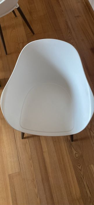 Krzesła jak nowe