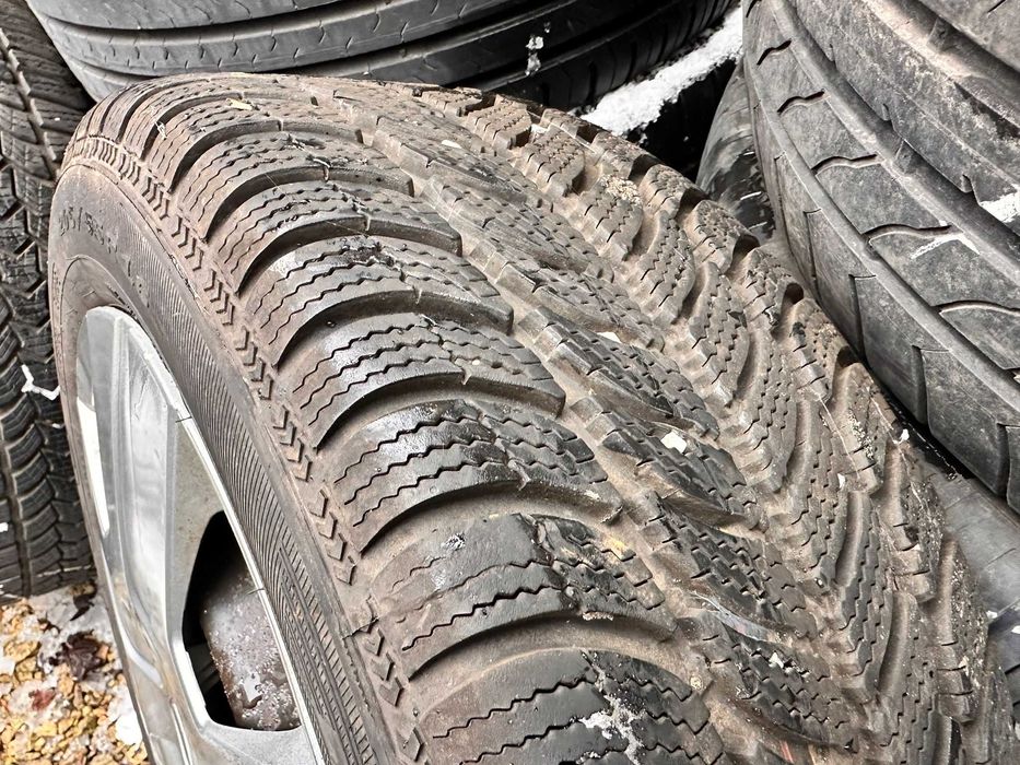 Koła Honda z oponami 205/55/16 23r 7mm