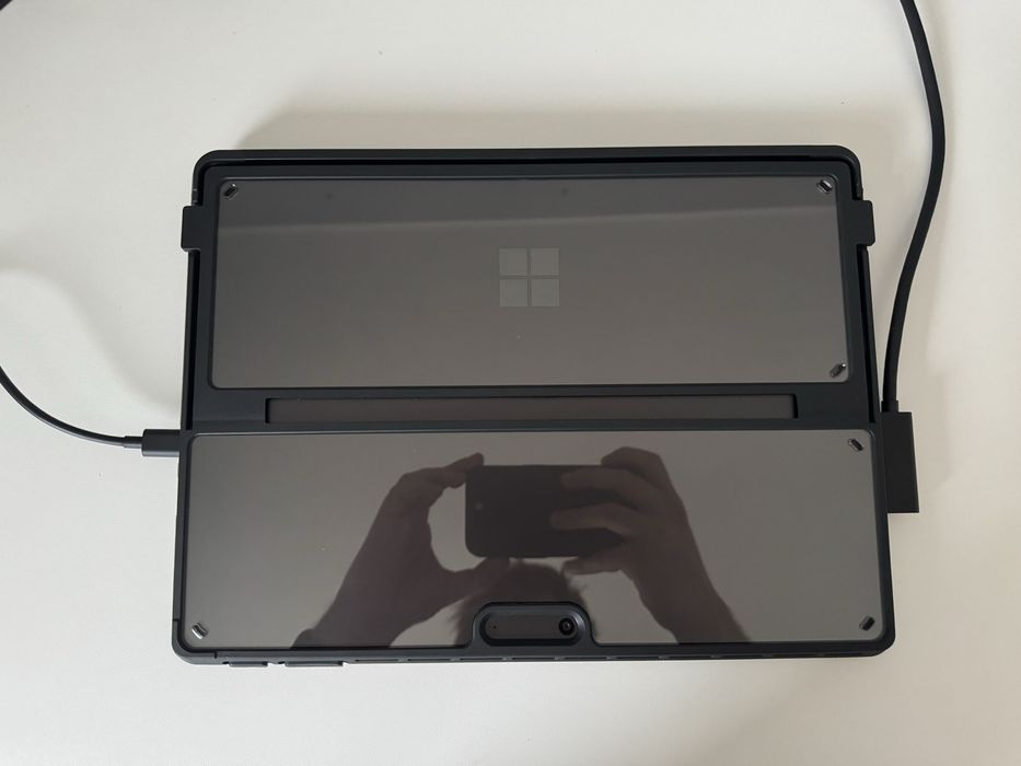 Microsoft Surface Pro 11 OLED X Elite 16/512 + etui + 3mk + GW 2027