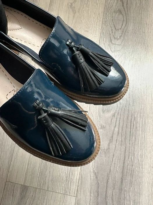 Clarks Somerset mokasyny damskie r 37 granatowe lakierowane
