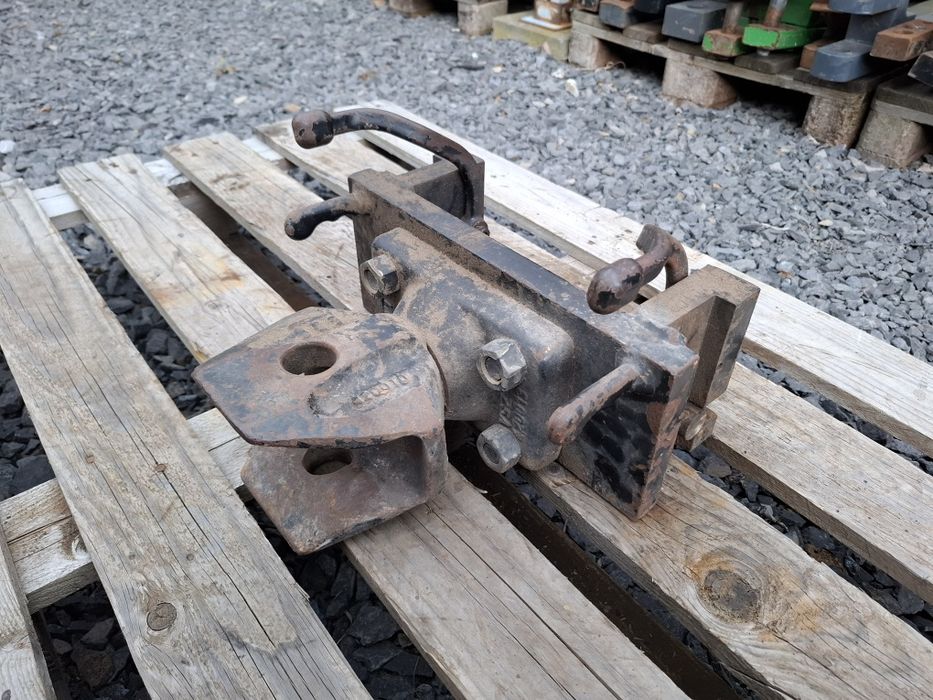 Zaczep górny 282mm Deutz Fahr John Deere Same