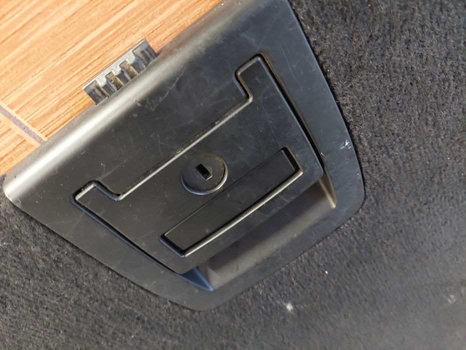 Podłoga Bagażnika Płyta BMW E61 Touring Czarna
