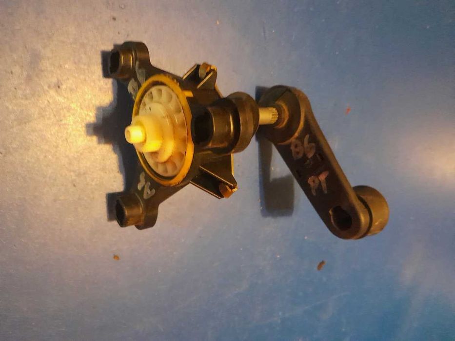 Mechanizm korbka podnoszenia szyby tylnej prawy tył Audi A4 B6