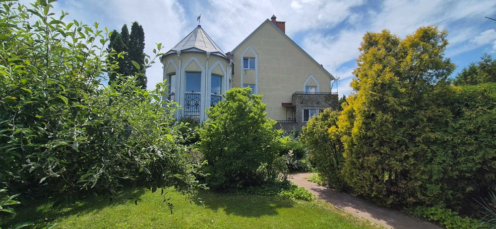Без% Іванковичі будинок 3 поверхи 550м 25 соток