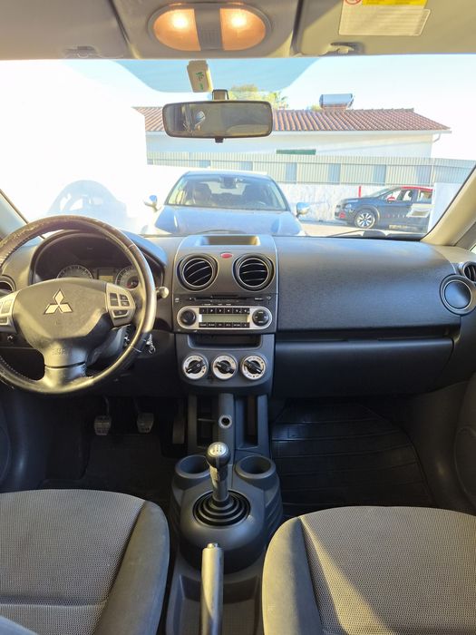 MITSUBISHI COLT 2009 140.000 km