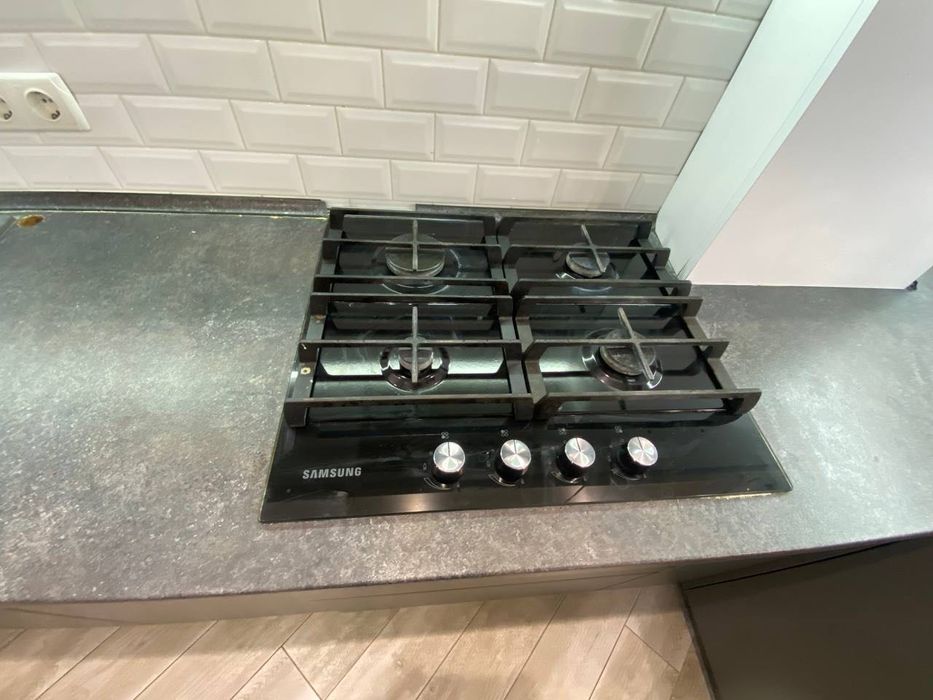 Здам 2-х кв,Святопетрівське,Б-р Л.Украінки 10-в