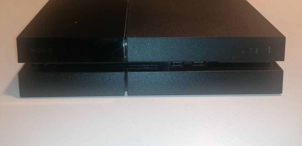 Playstation 4 - PS4 (Desbloqueada)