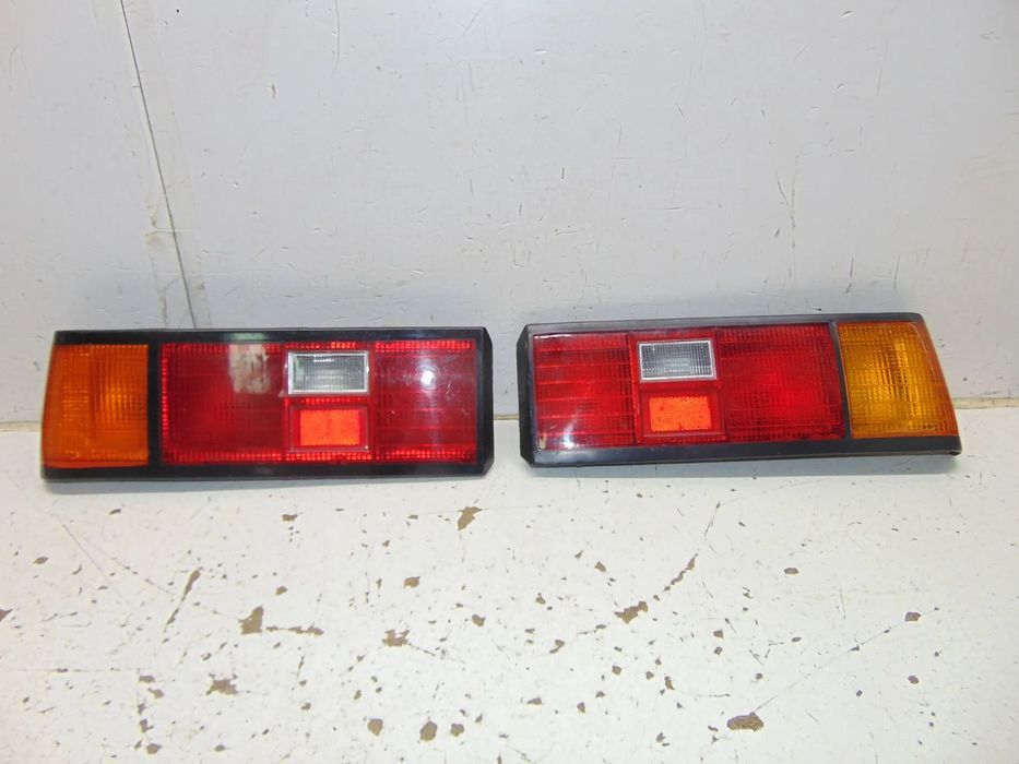 Toyota Corolla KE70/75 farolins