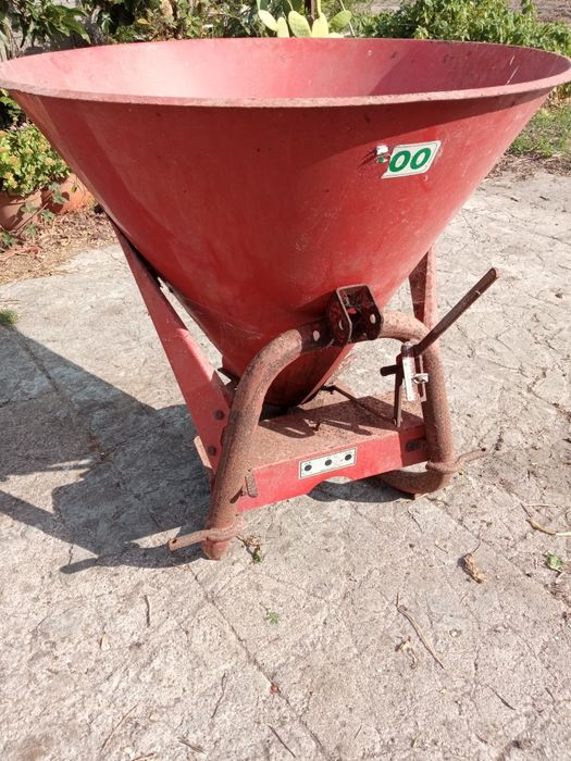 Destruidor de fertilizantes ou sementes