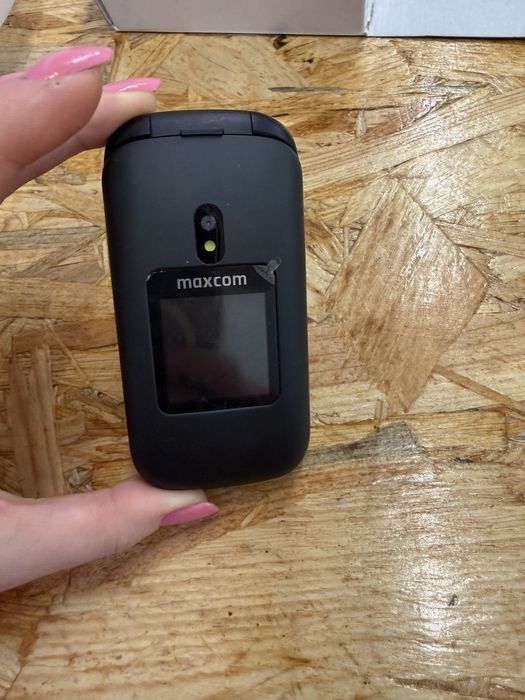 Telefon z klapka Maxcom MM834 na gwarancji, kupiony 23.09.25r.