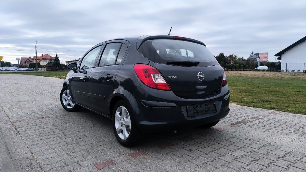 Opel Corsa D benzyna