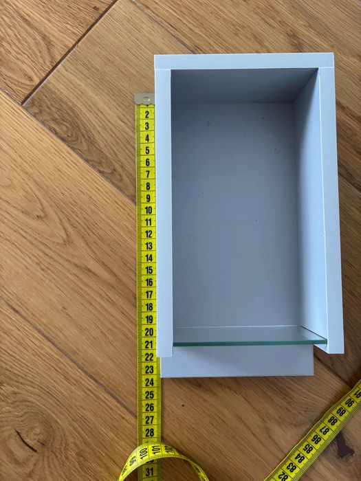 ⸻
стеллаж для хранения мелких деталей / инструментов / товаров