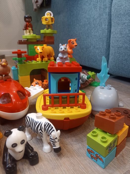 Lego duplo навколо світу