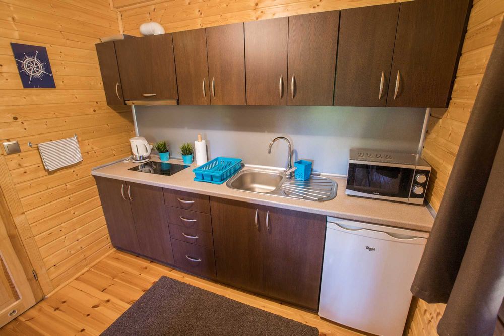 DOMEK DĘBKI - WOLNY nocleg, domki, apartament (Karwia)