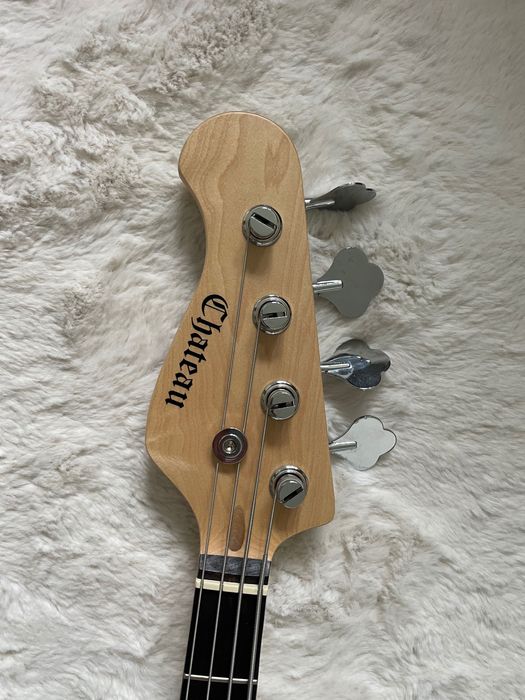 Gitara basowa w bardzo dobrym stanie
