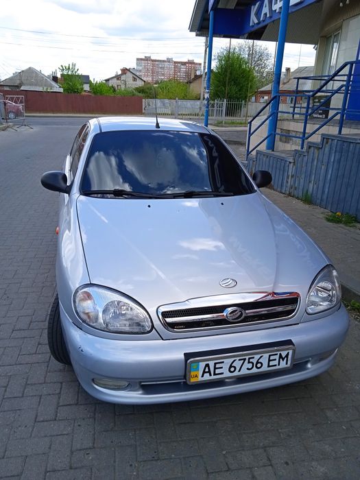 Продам Ланос 1.5 2011 года