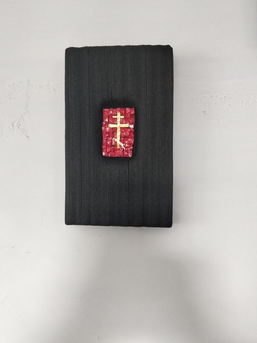 Хрест настінний 20х12см, смальта, сусальне золото, дуб.