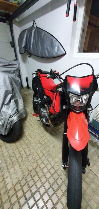 Honda crf250m.