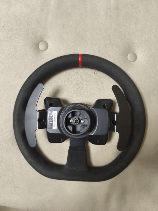 Thrustmaster T300 Ferrari Integral Alcantara Edition