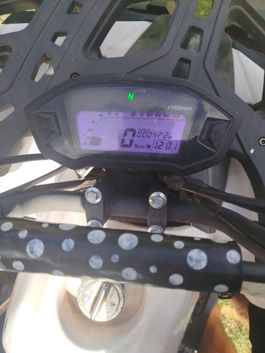 Продам квадроцикл  400км