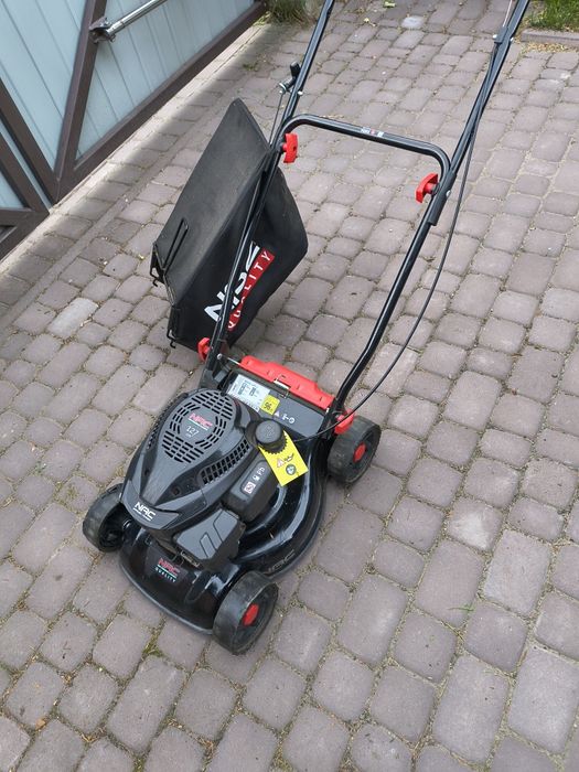 Sprzedam kosiarkę spalinową Nac 2 KW