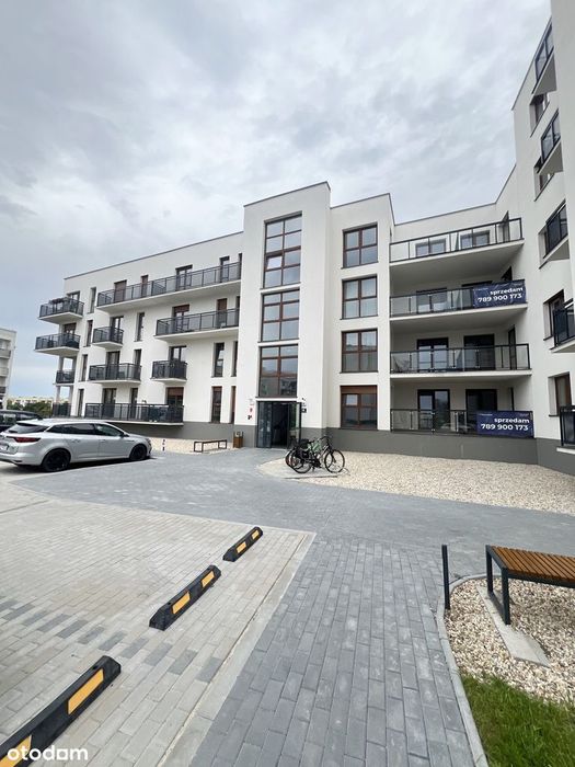 Duża kawalerka  z balkonem i garażem