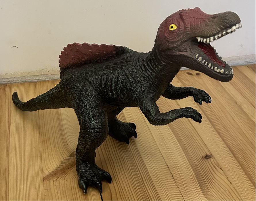 Dinozaur duzy dzwieki