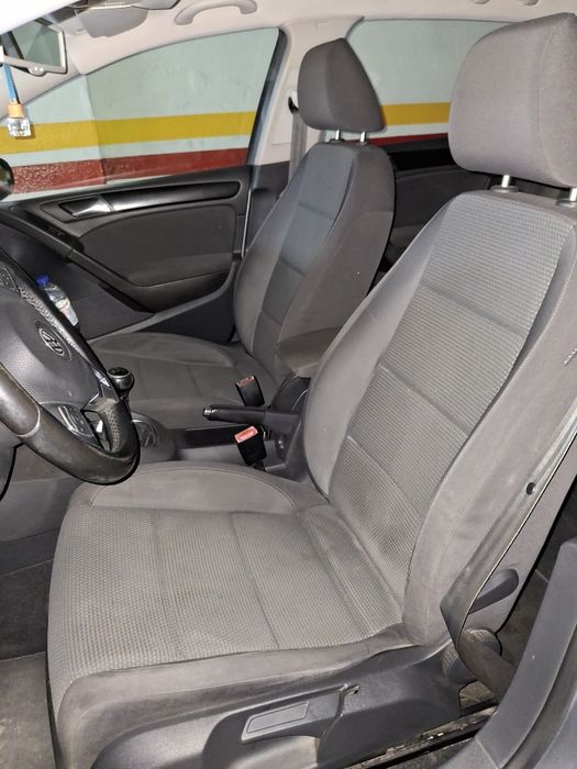 Volkswagen Golf VI