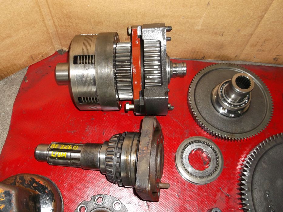 Massey Ferguson 8220,8240,8260 -zwolnica,półoś,hamulce,wom,tarcza-