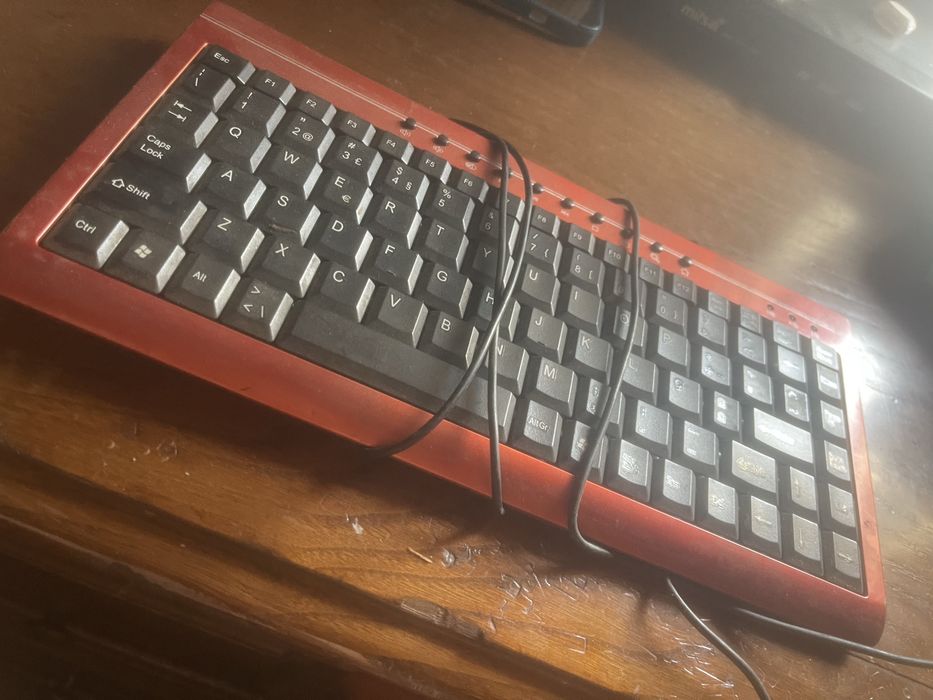 Teclado em bom estado