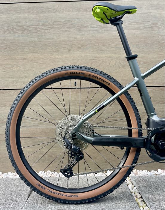 Bicicleta Electrica Cube Bosch 750