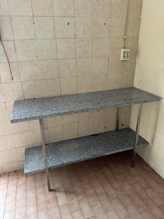 Bancada de pedra em granito- pedras salgadas.