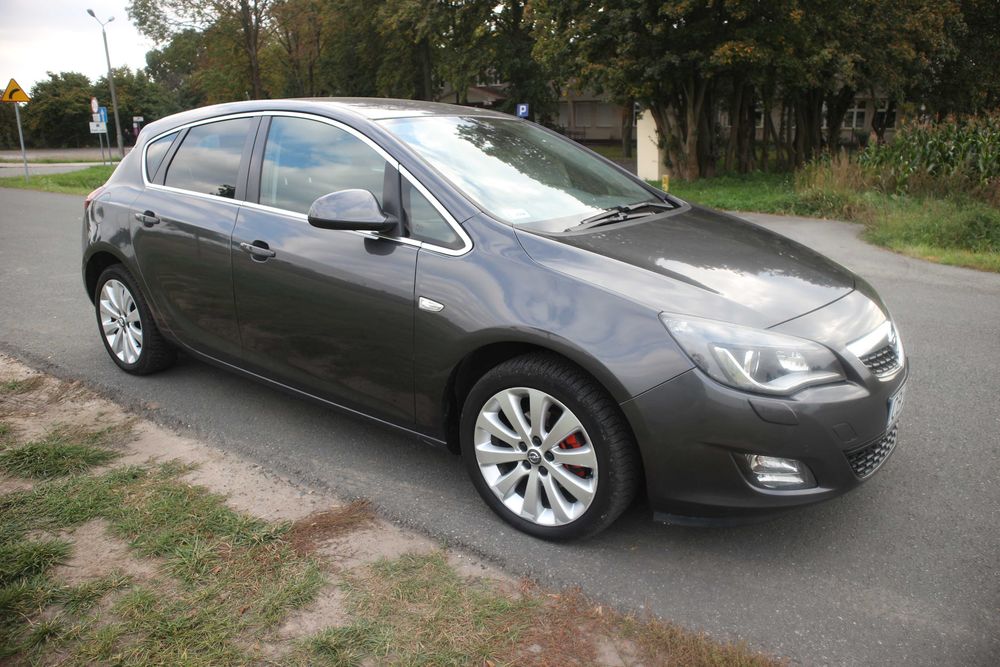 Opel Astra Benzyna Zarejestrowana Zadbana