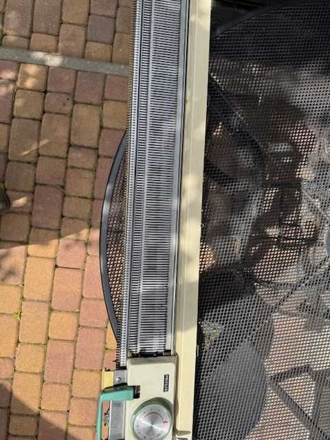 Maszyna dziewiarska jednopłytowa