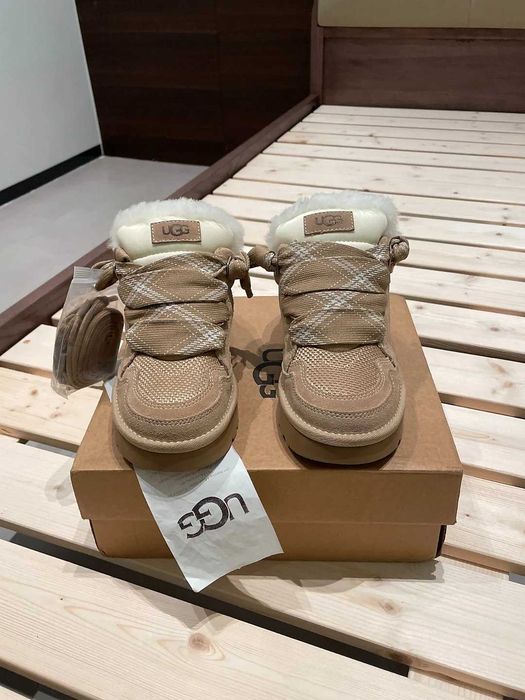 UGG Lowmel Sand R.36