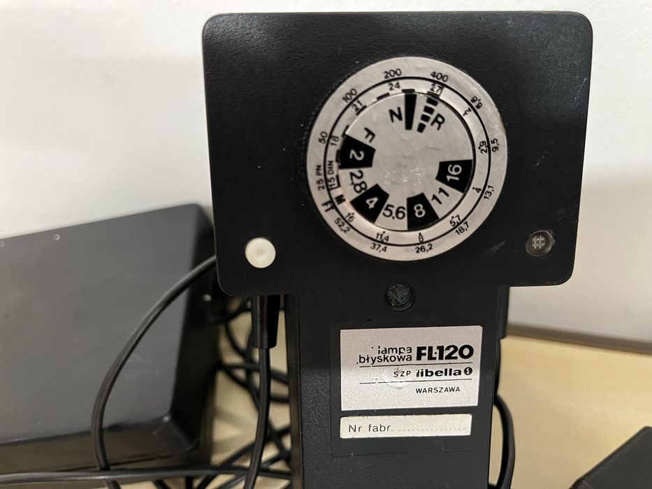 Lampa błyskowa Libella S120 do aparatu