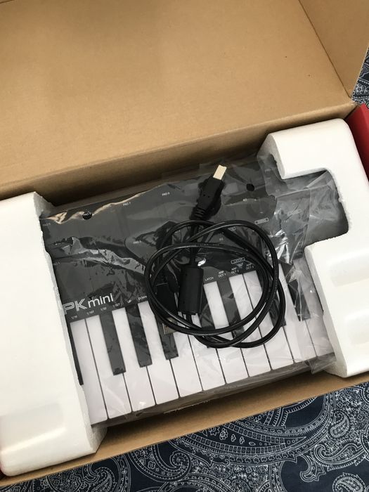 Akai MPK mini NOVO