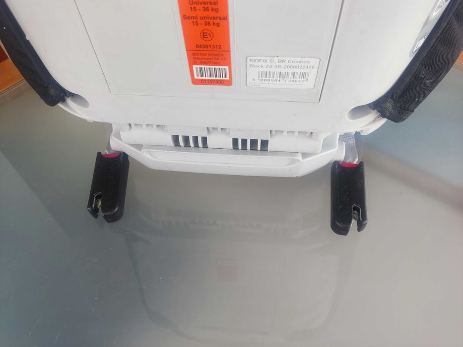 Cadeira auto Britax Römer Kidfix com Isofix- Grupo 2/3 (15-36 kg)