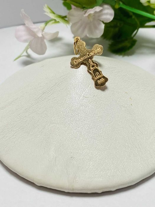 Крестик золото 585*