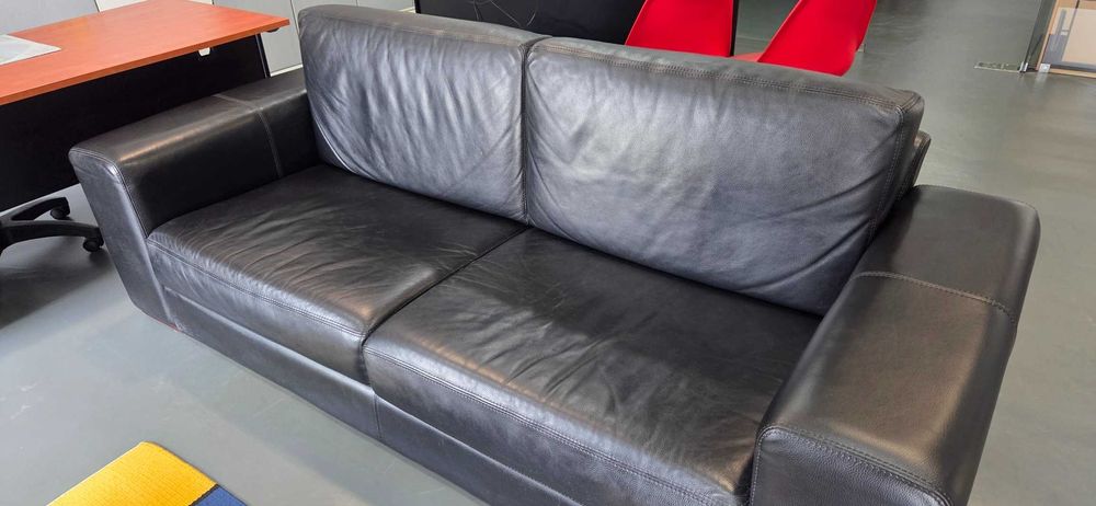 Sofá Couro Preto 3PAX