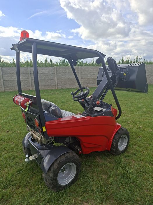 DM-140 Ładowarka kołowa 20 kW 350 kg LCD hydraulika 40 l/min