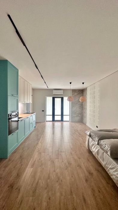 Продаж сучасного нового будинку з ремонтом. Працюємо по програмах.