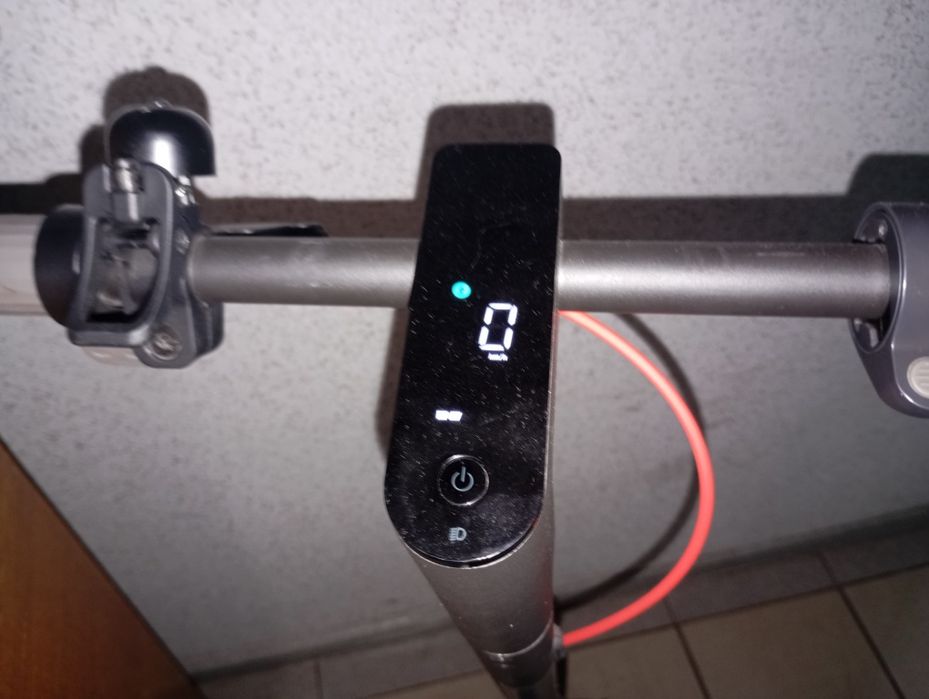 Продам электросамокат