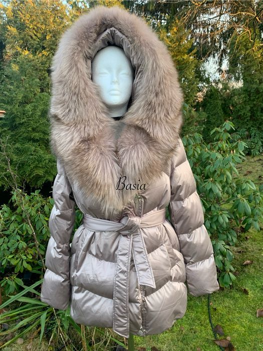 Kurtka puchowa z lisem naturalnym