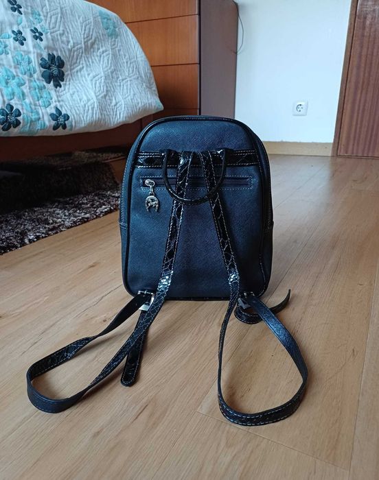CONJUNTO MOCHILA + CARTEIRA CAVALINHO