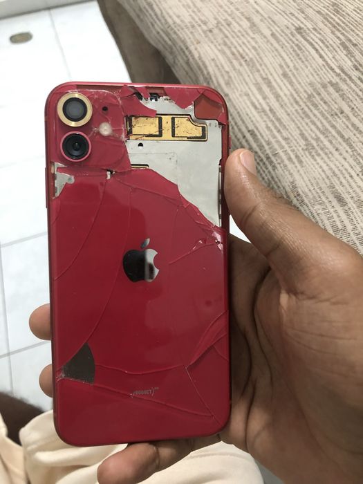 Iphone 11 vermelho